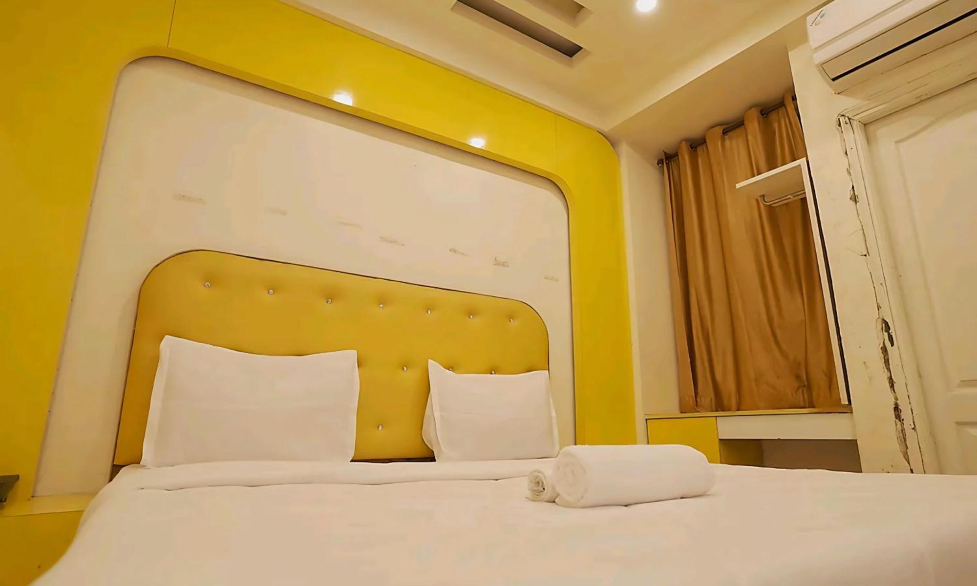 Hotel Leo Continental Нью-Делі Екстер'єр фото